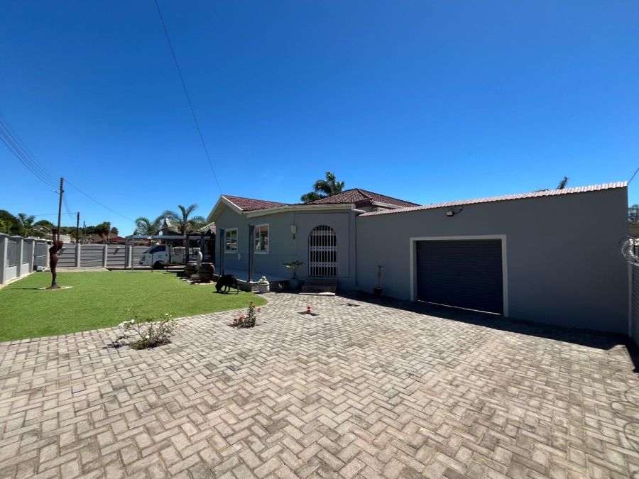 3 Bedroom Property for Sale in Bothasrus Eastern Cape